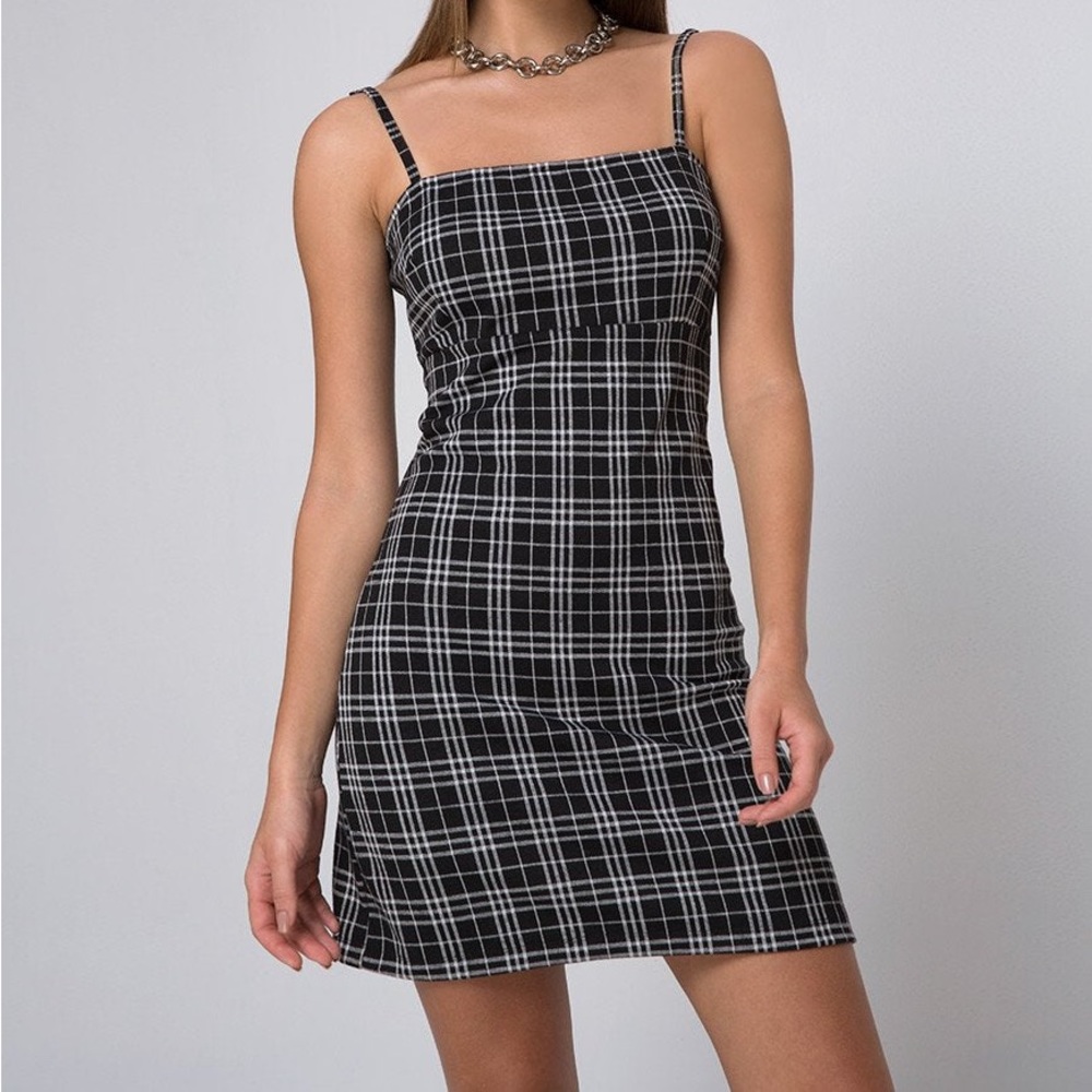 Nice dress J. Galt